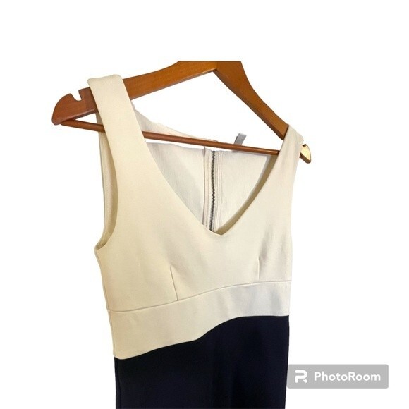 J. Crew Color Block Ponte Sheath Dress Cream and Navy Size 2 - Picture 4 of 6